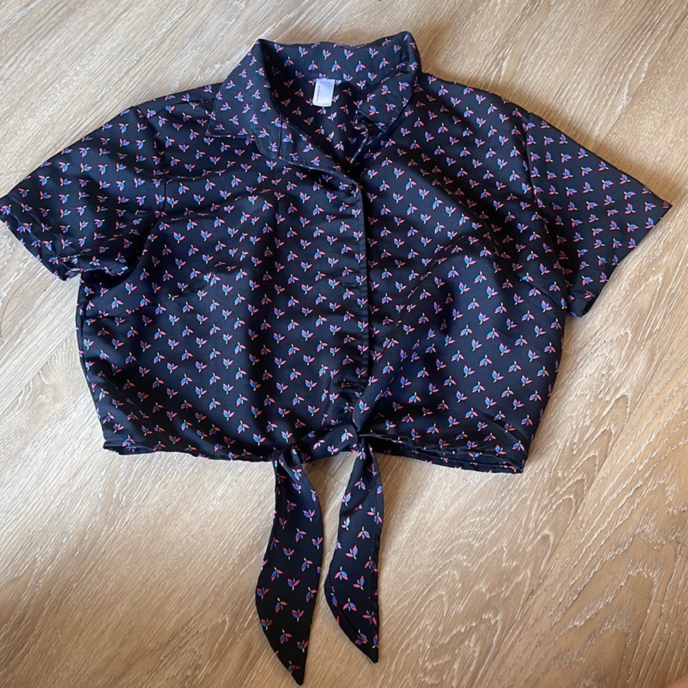 AMERICAN APPAREL TIE FRONT TOP
